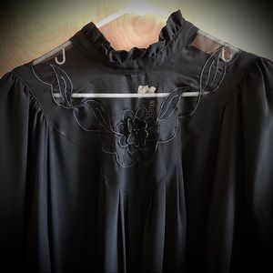 High-collar Victorian inspired 1970’s vintage gown